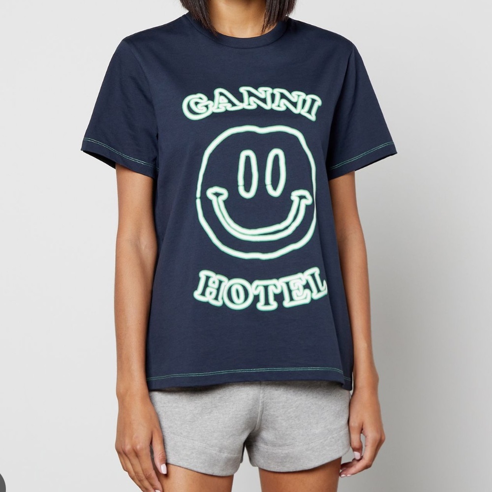 *NEW WITHOUT TAGS* Ganni t-shirt